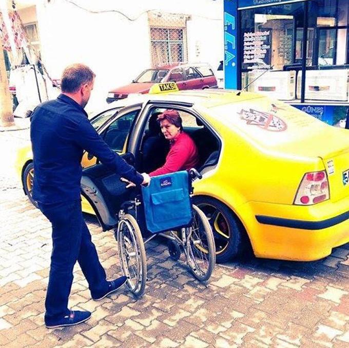 Gazileri ve engellileri 18 yıldır ücretsiz taşıyor