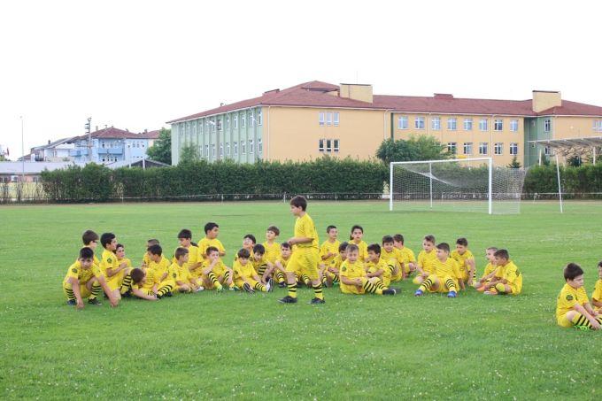 Genç yetenekler sahaya indi