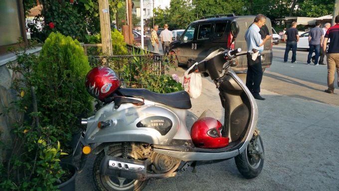 Motosiklet otomobille çarpıştı: 2 yaralı