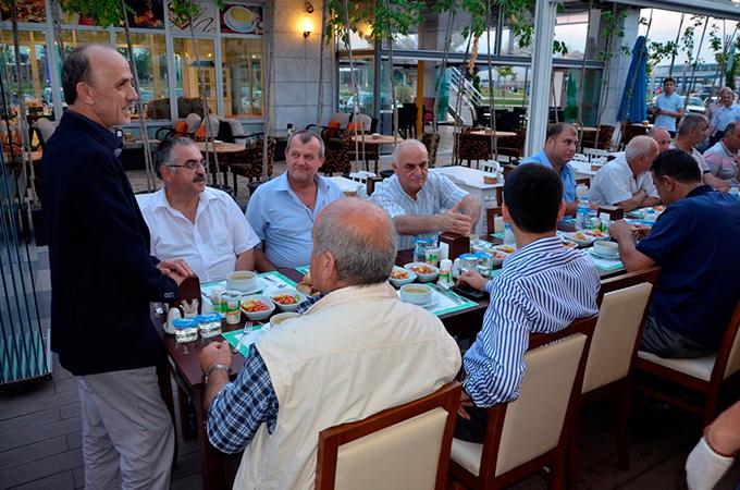 Başkan Öztürk'ten ilçe protokolüne iftar