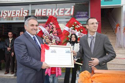 Hendek'te Yabancı Dil Eğitim Merkezi Açıldı