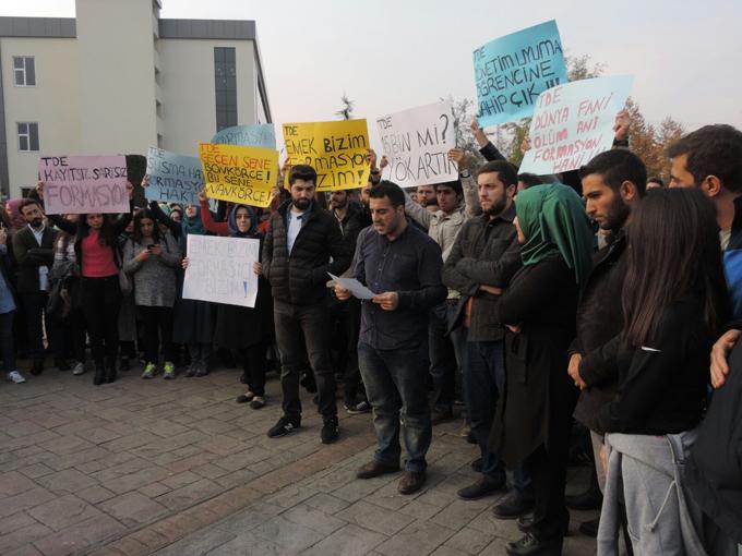 Fen Edebiyat öğrencilerinden formasyon eylemi