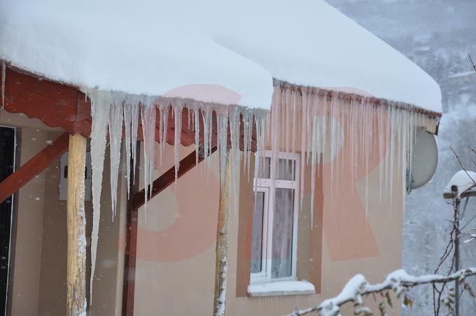 Kar kalınlığı 66cm'ye ulaştı