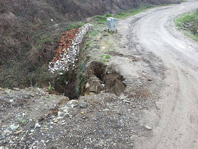 Hendek Hicriye Mahallesi halkından muhtara sitem