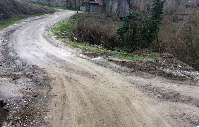 Hendek Hicriye Mahallesi halkından muhtara sitem