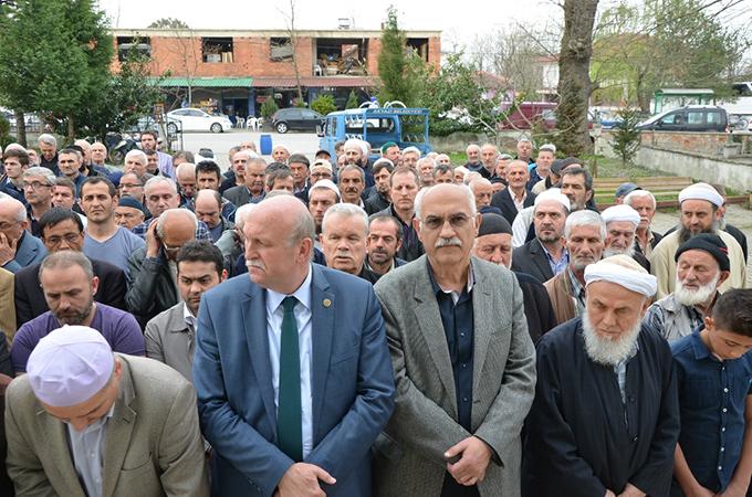 Cildiye Doktoru Kadir Güngör'ün babası Ramazan Güngör toprağa verildi