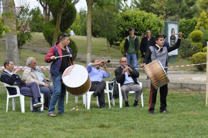 Pehlivanlar SAÜ'de güreşti