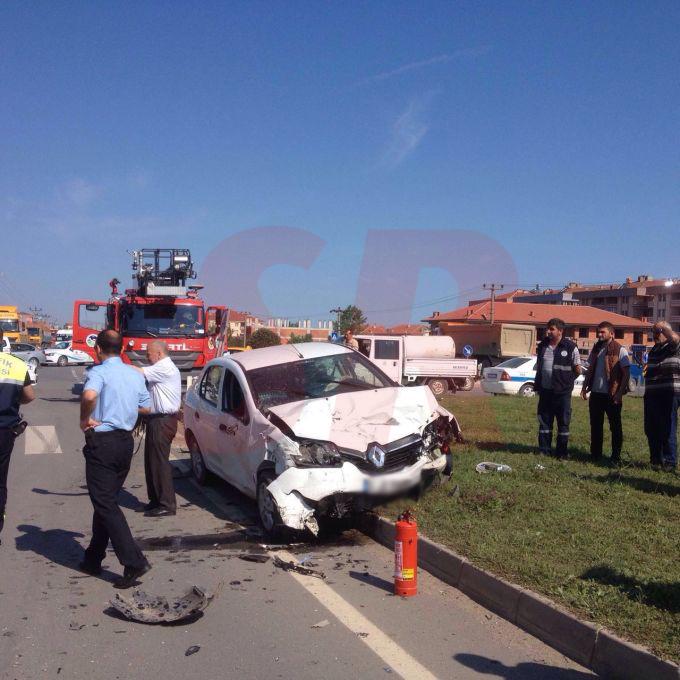 Karasu'da feci kaza: 1 ölü, 3 yaralı