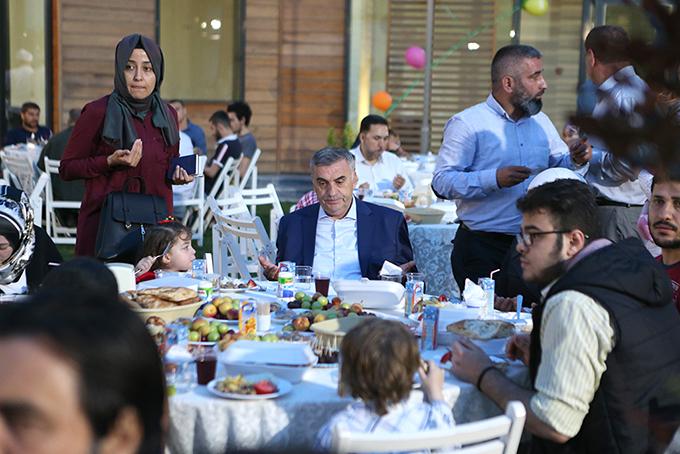 İlk iftar Suriyeli çocuklarla