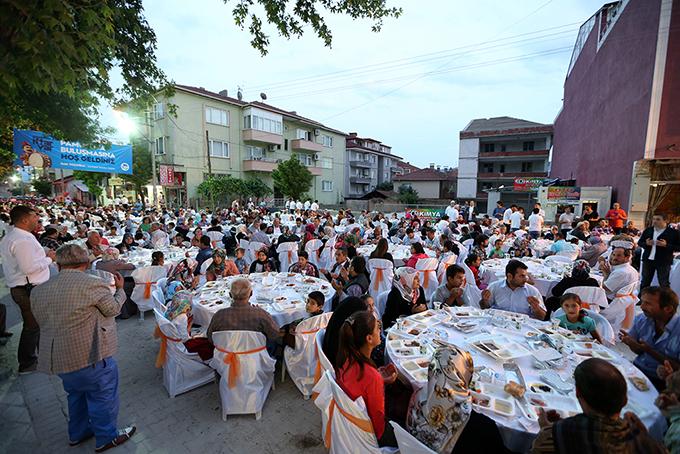 Pamukova Büyükşehir iftarında buluşuyor