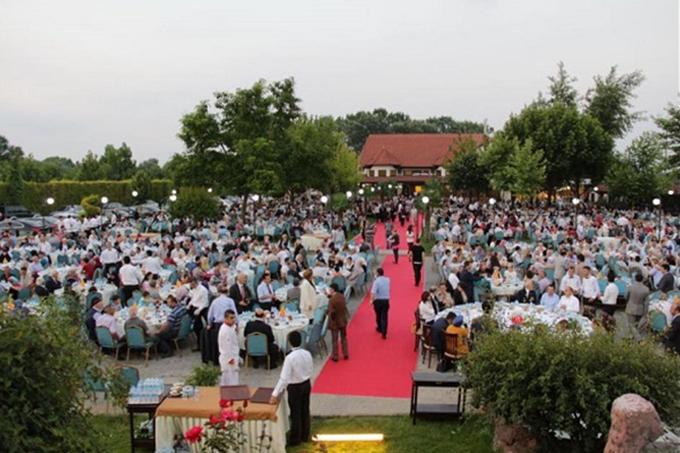 Valilikten şehit ailelerine ve gazilere iftar
