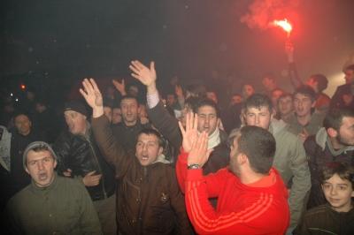 Zeki Toçoğlu'na Meşaleli Karşılama