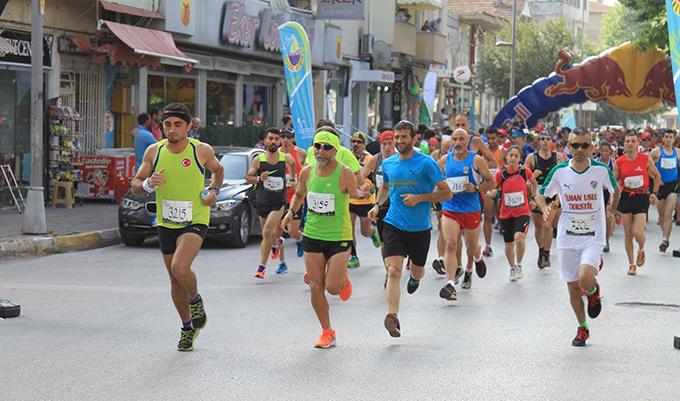 2. Ultra Dağ Maratonu Sapanca'da yapıldı