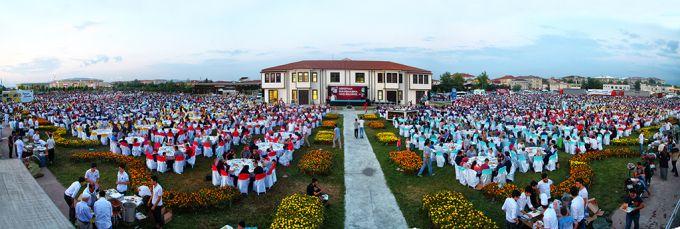 Binlerce kişi bu iftarda buluştu