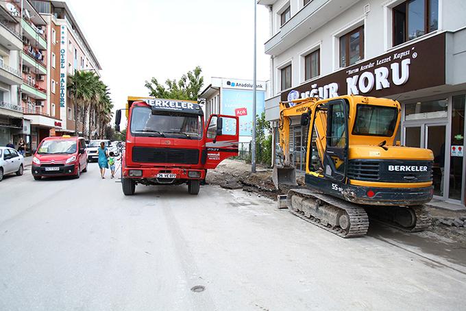 Ankara Caddesinde dönüşüm sürüyor