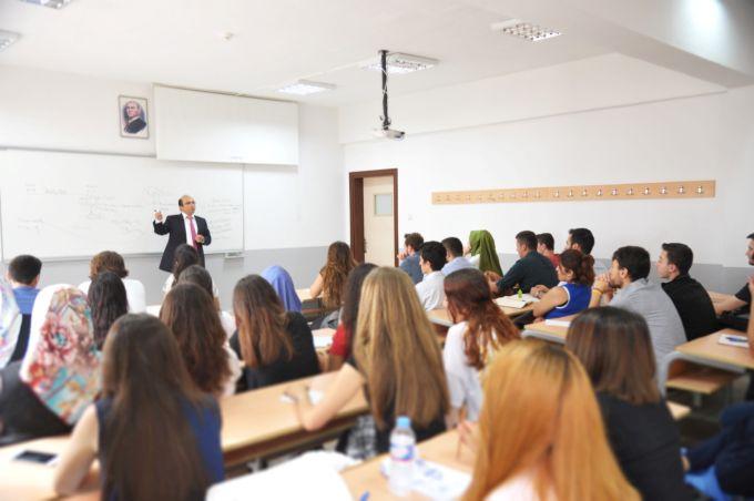 SAÜ'de yeni eğitim öğretim yılı 19 Eylül'de başlıyor