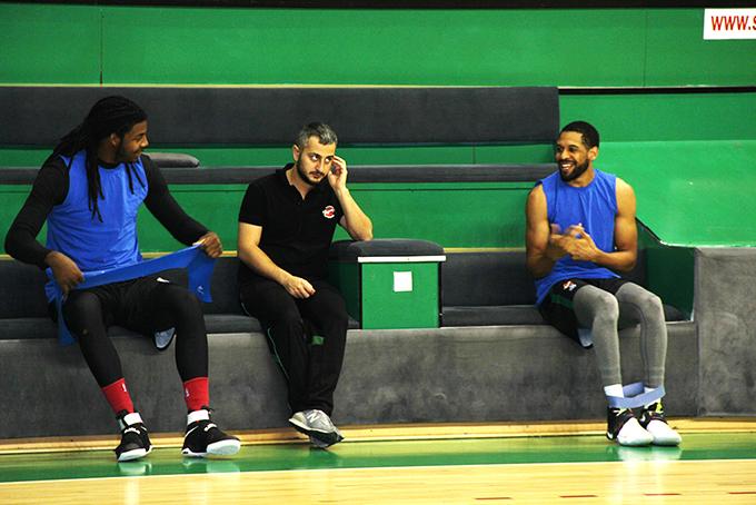 Büyükşehir Basket'ten taraftar sevgisi