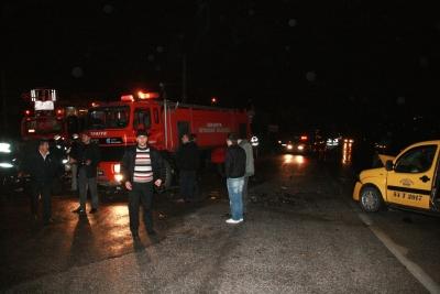 Akyazı'da Trafik Kazası: 3 Ölü, 5 Yaralı