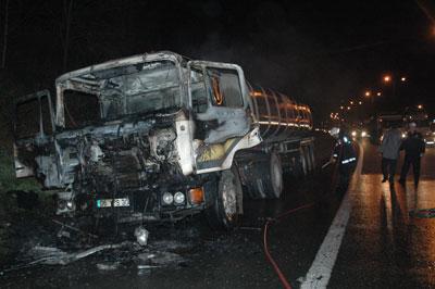 Seyir Halindeki Tanker Alev Aldı