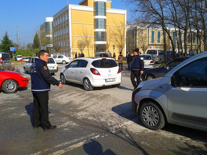 SAÜ'de güvenlik, onlardan sorulur