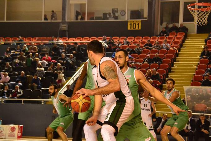 Büyükşehir Basket Mamak'ta galip geldi