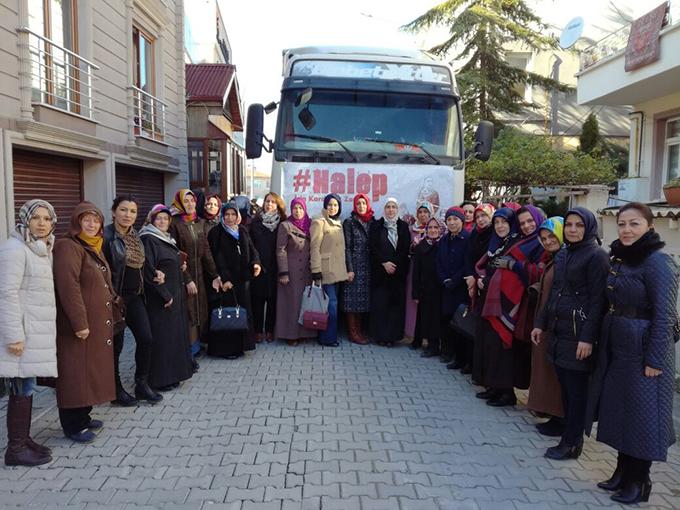 Kızılay eliyle Halepe uzandılar