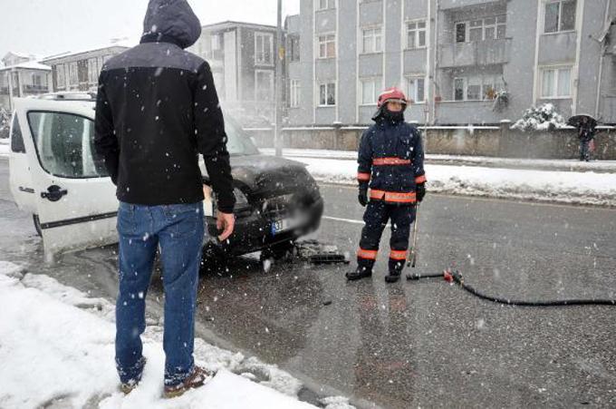 Polisten ceza yiyen araç, 1 saat sonra alev aldı