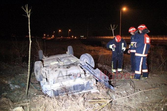 Takla atan otomobildeki 5 kişi yaralandı