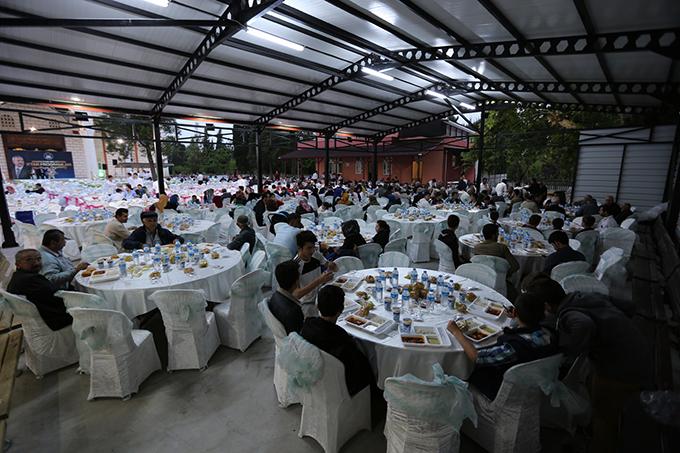 Adapazarı'nda ikinci halk iftarı Dernekkırında yapıldı