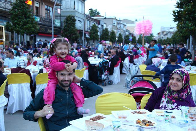 Gönül sofraları Akyazı'da kuruldu