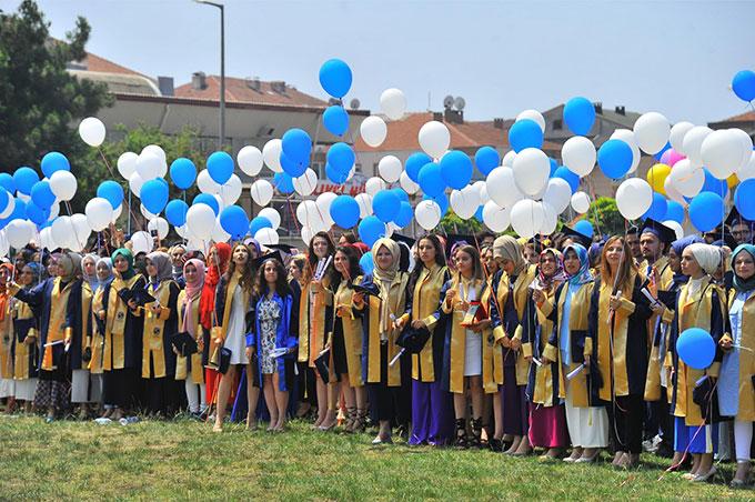 Öğretmen adayları mezun oldu