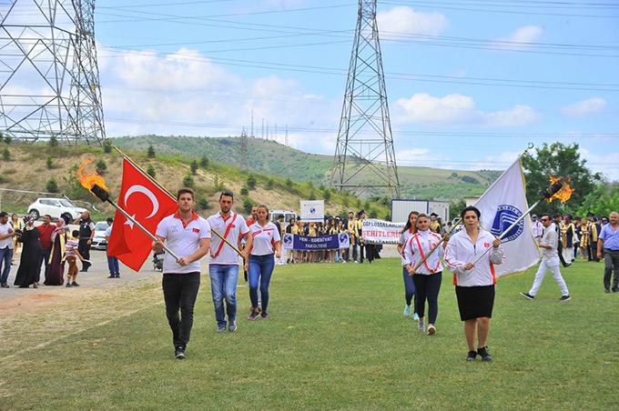 SAÜ'lü öğrenciler Aziz Şehitlerimizi unutmadı