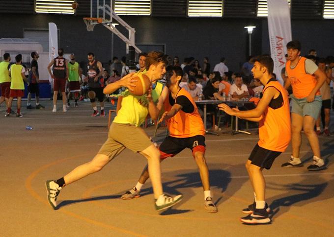 Sokak basketbolu ilgiyle izlendi