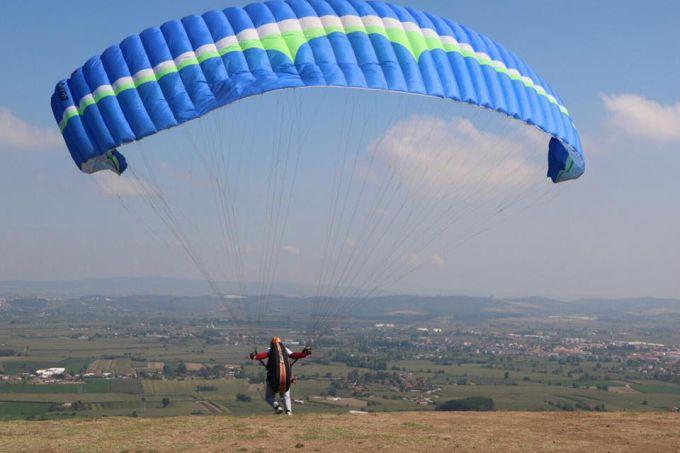 Yamaç paraşütçüler Sakarya semalarında