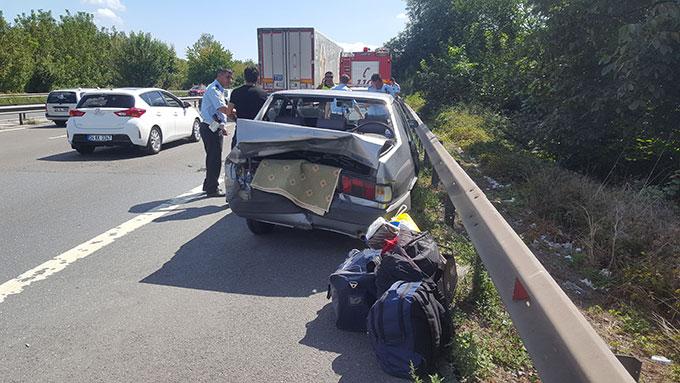 TEM'de trafik kazası: 4 yaralı