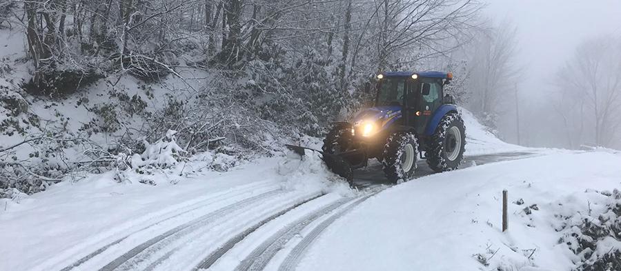 Sapanca'nın üst kısımları beyaza büründü