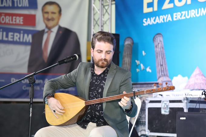 Sakarya'daki Erzurumlular 100. yılını kutladı