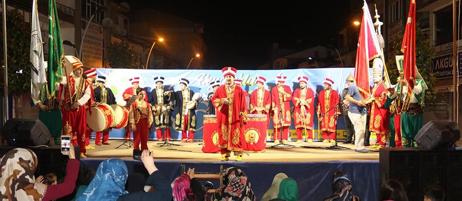  Akyazıdaki ramazan etkinliğine yoğun ilgi 