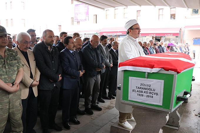 Zühtü Taranoğlu askeri törenle son yolcuğuna uğurlandı 
