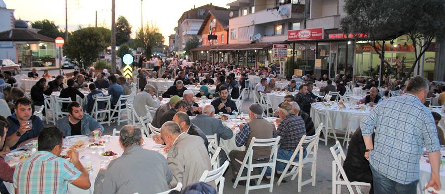 Erenler Kardeşlik Sofralarında Buluştu