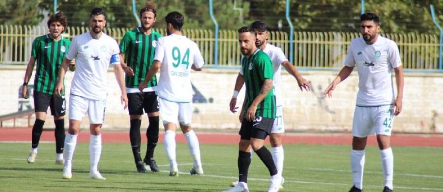 Sakaryaspor, lige galibiyetle başladı