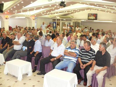 Sigara İçerek Yasağı Protesto Ettiler