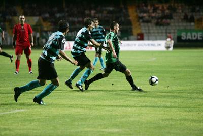 Sakaryaspor, Yine Üzdü: 2 - 1