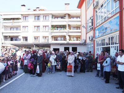 Okullarda İlk Gün Heyecanı Görülmeye Değerdi