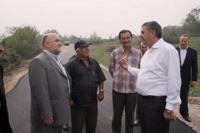 Zeki Toçoğlu, Hendek'te Asfalt Çalışmalarına Hız Verdi