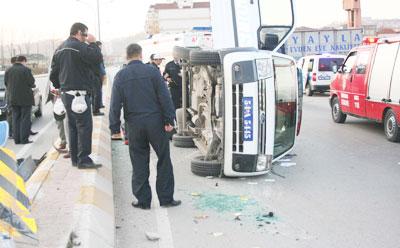 Bu Kez de Polis Aracı Kazaya Karıştı: 1 Yaralı