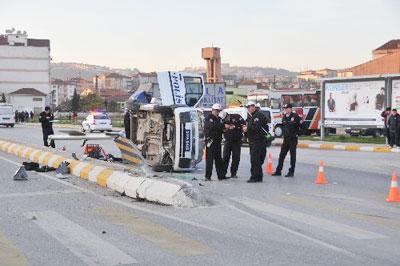 Bu Kez de Polis Aracı Kazaya Karıştı: 1 Yaralı