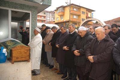 Zeki Toçoğlu&#8217;nun Halası Hakkın Rahmetine Kavuştu