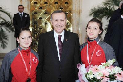 Recep Tayyip Erdoğan, Sakaryalı Misafirlerini Ağırladı