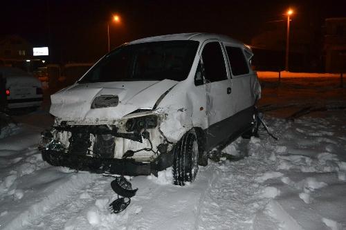 Pamukova'da zincirleme trafik kazası